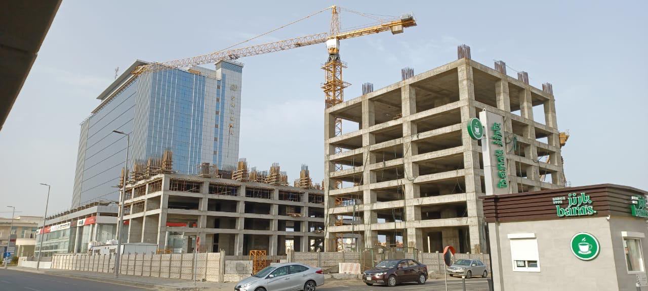 صب خرسانة لمجمع إنشائي في جدة